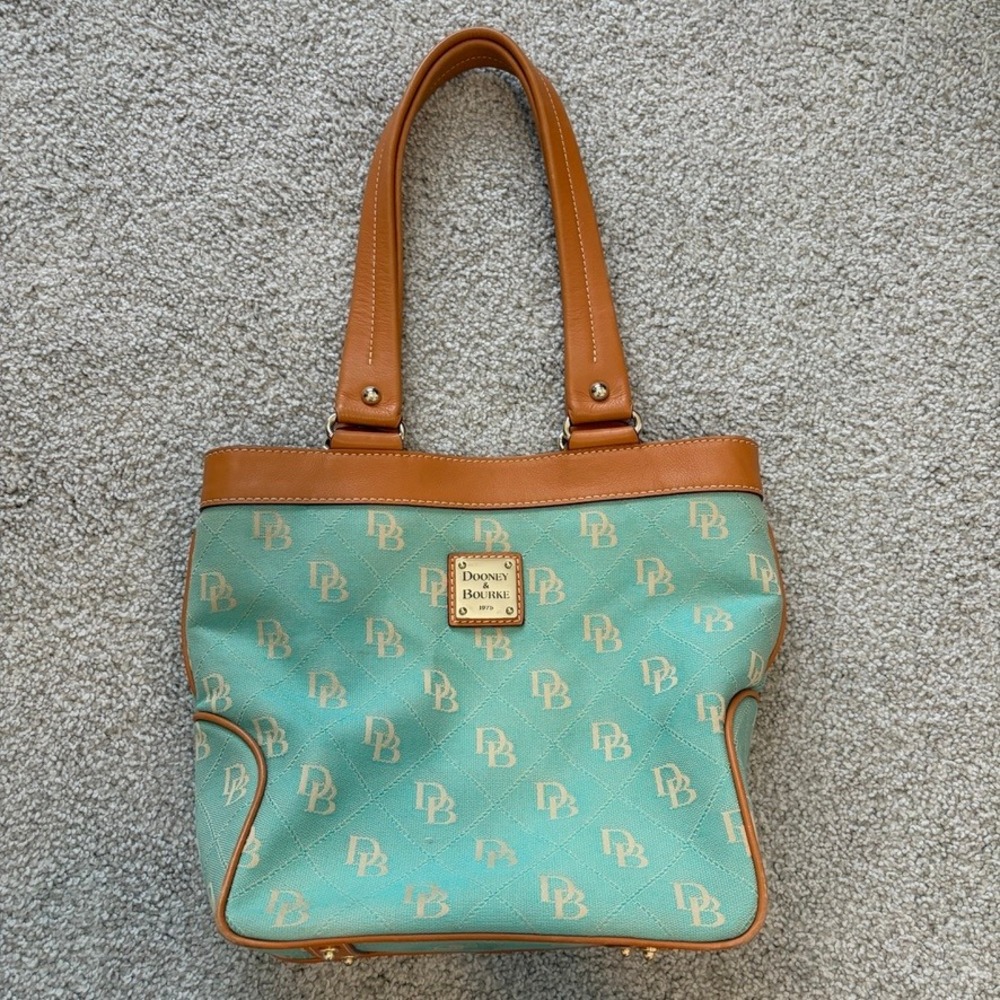 Dooney & Bourke Gretta Spearmint Green Shoulder Bag Medium Preppy Retro